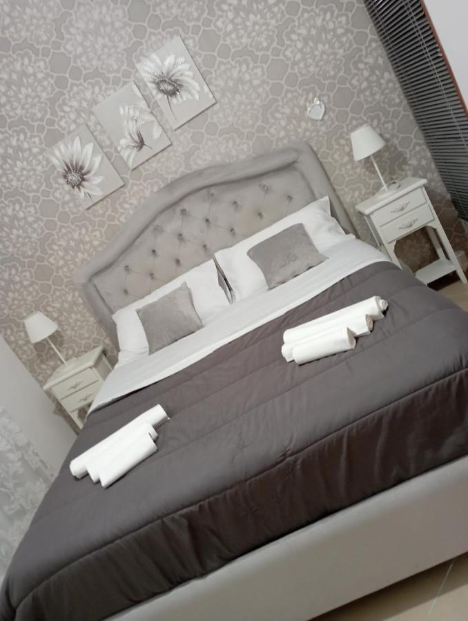 La Casa Di Simone Apartment Наполи Екстериор снимка