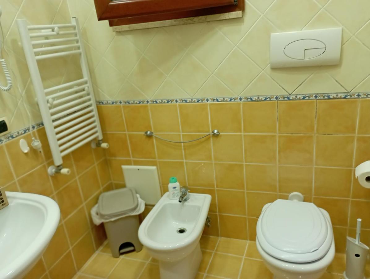 La Casa Di Simone Apartment Наполи Екстериор снимка