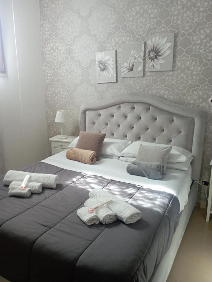 La Casa Di Simone Apartment Наполи Екстериор снимка
