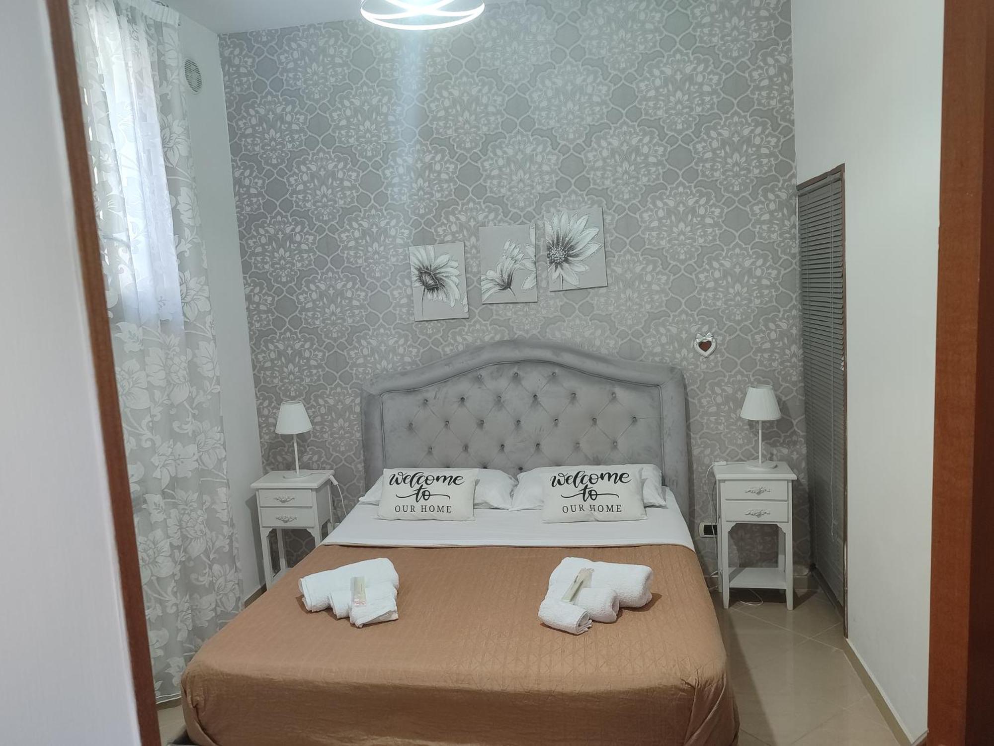 La Casa Di Simone Apartment Наполи Екстериор снимка